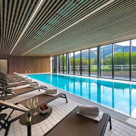 Tee House Hotel Celadna