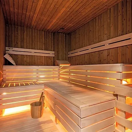 Tee House Hotel 4*